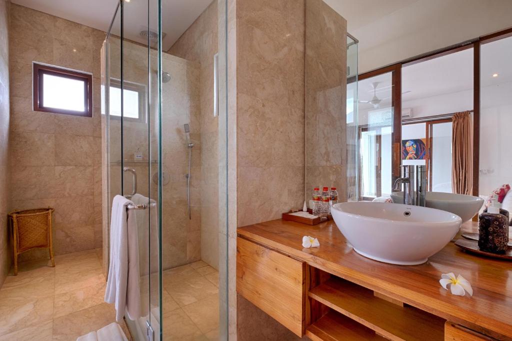 bathroom kutus villa