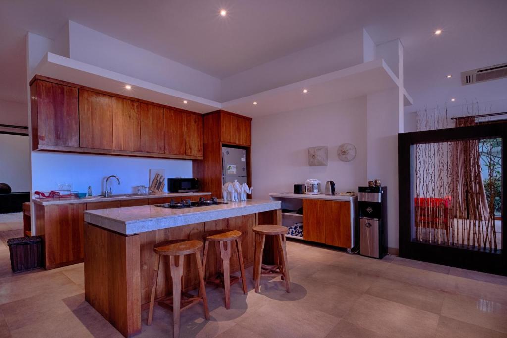 kitchen kutus villa