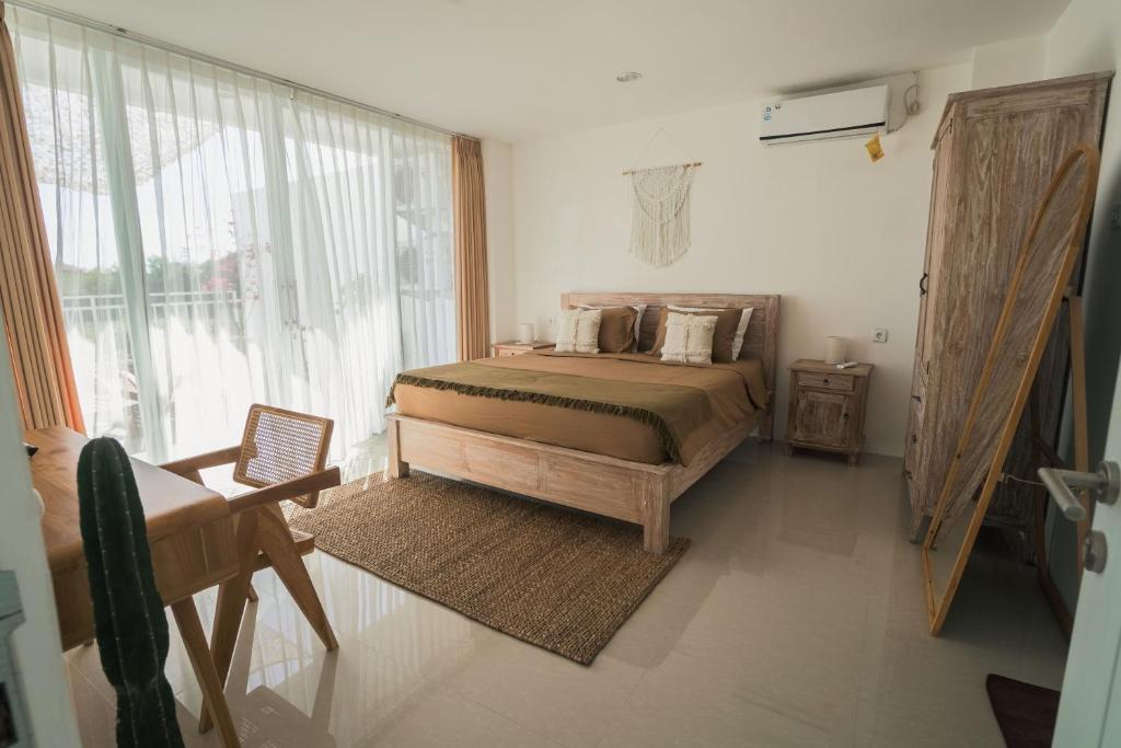 calmspacious villa bedroom3