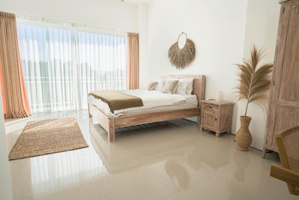 calmspacious villa bedroom5