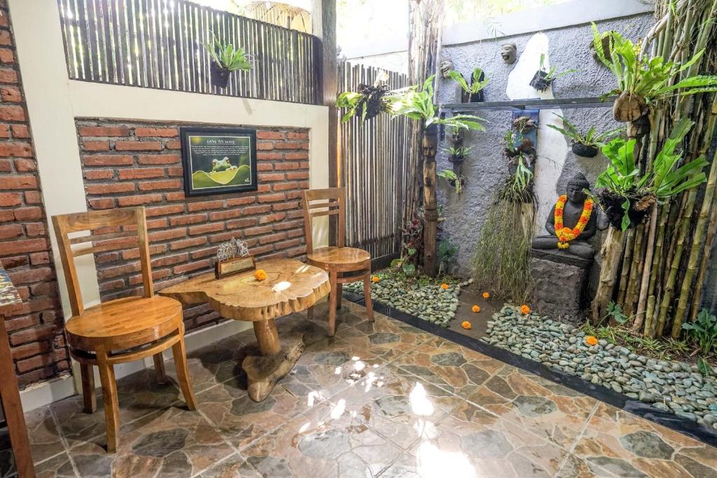 Shower at Balinese Villas