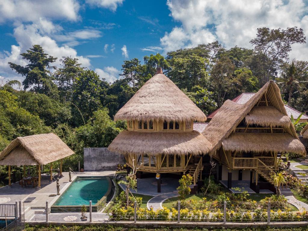Exterior view of a private pool villa at Le Sabot in Ubud