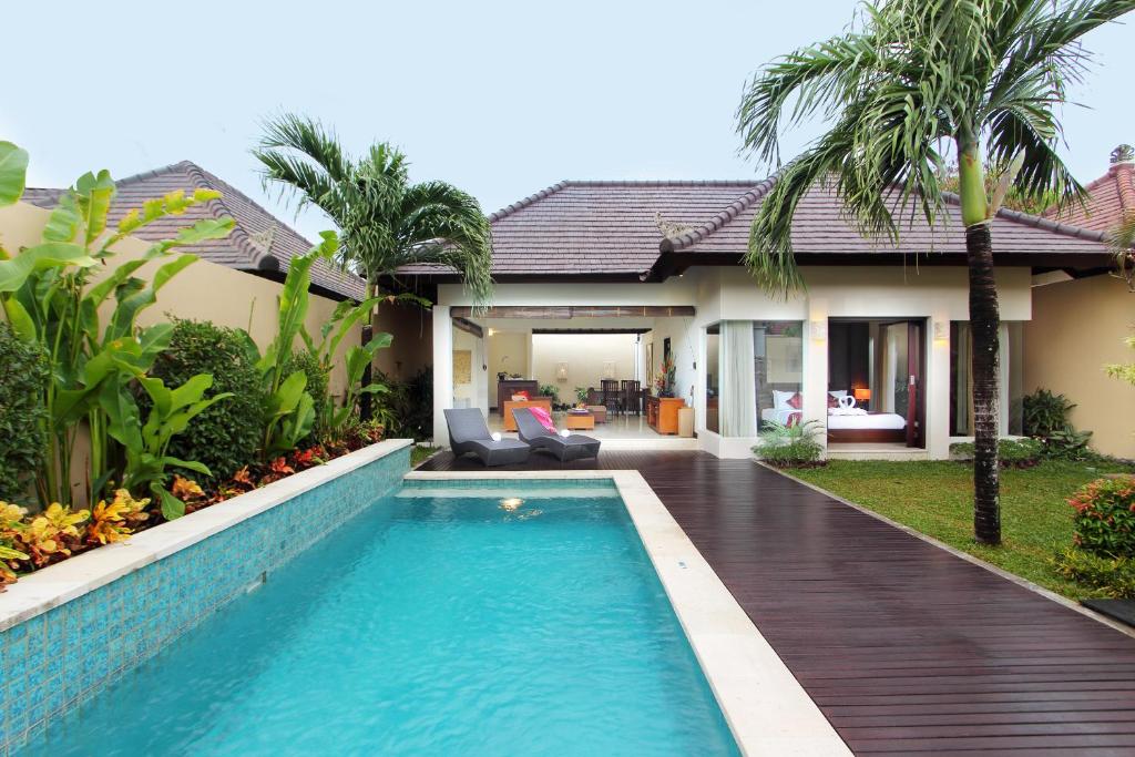 Swimming pool at Spa Bali