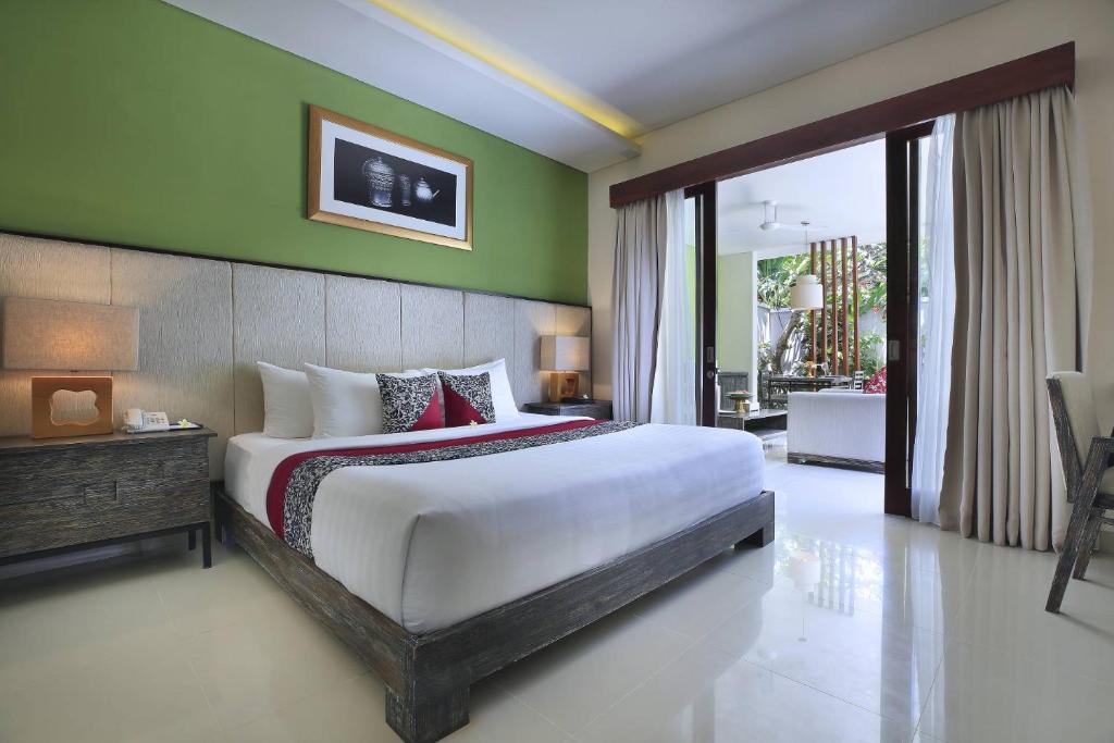 Bedroom with AC at Royal Samaja 