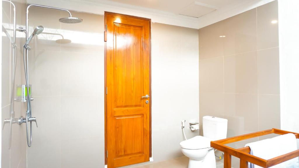 Bathroom with Shower at Sunburn Villa