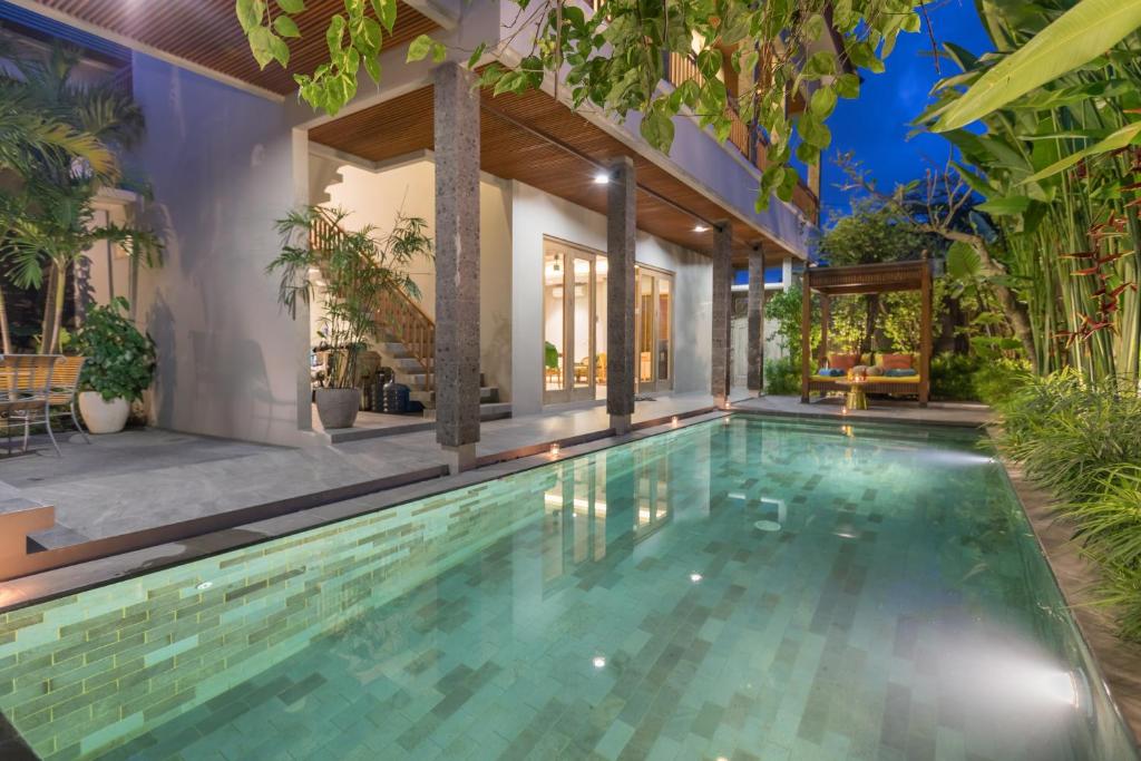 Swimming pool at Nagisa Bali