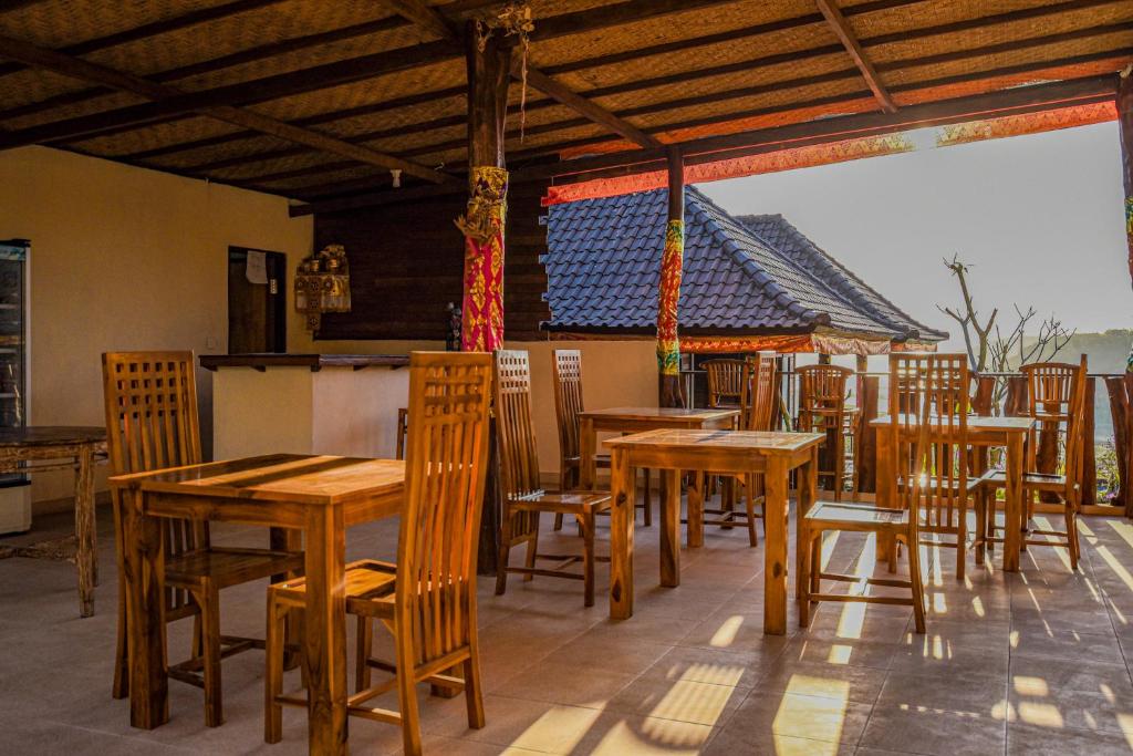 Dinning area at D'Lesung Villas 