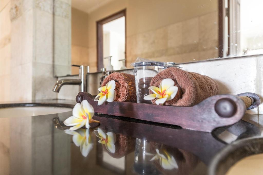 puri wirata towel