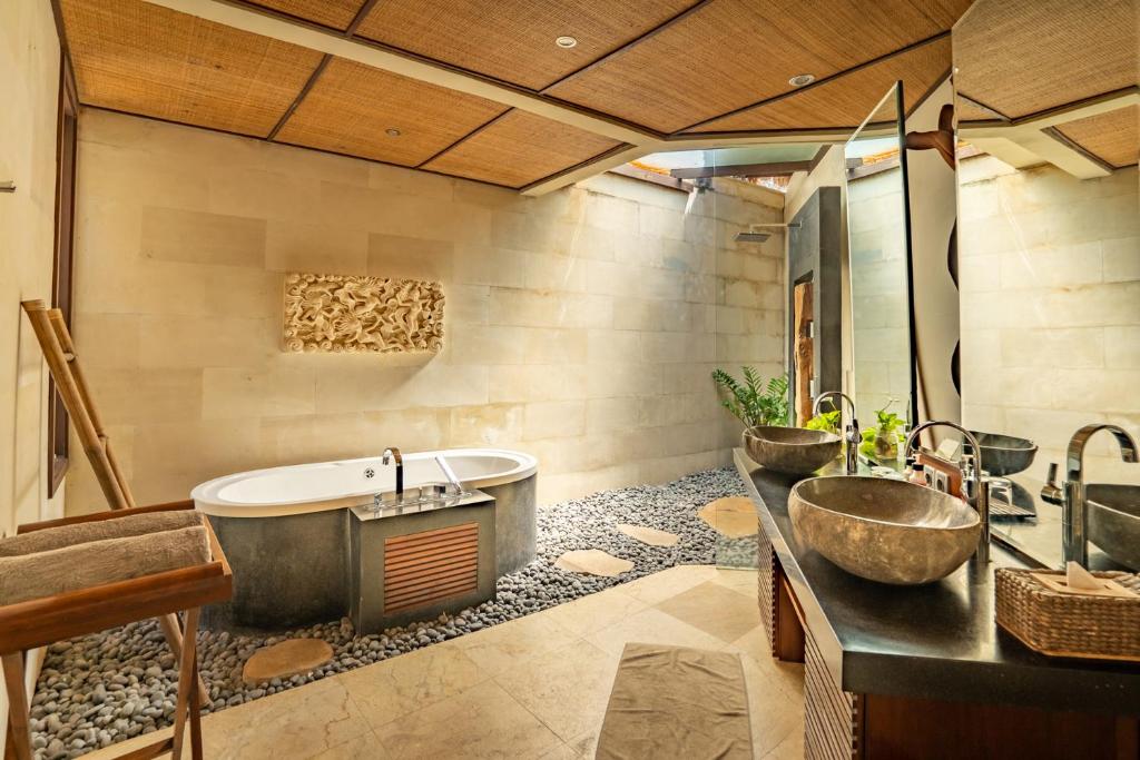 griya villas bathroom 2