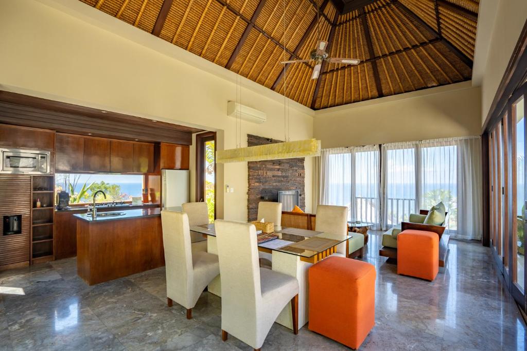 griya villas dining
