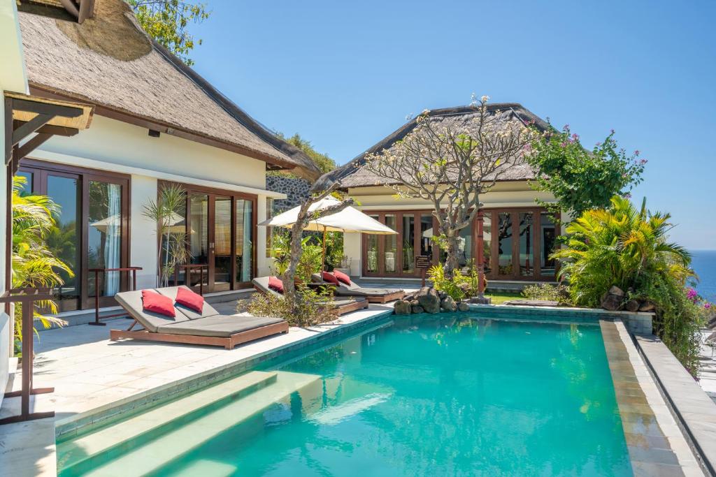 griya villas pool