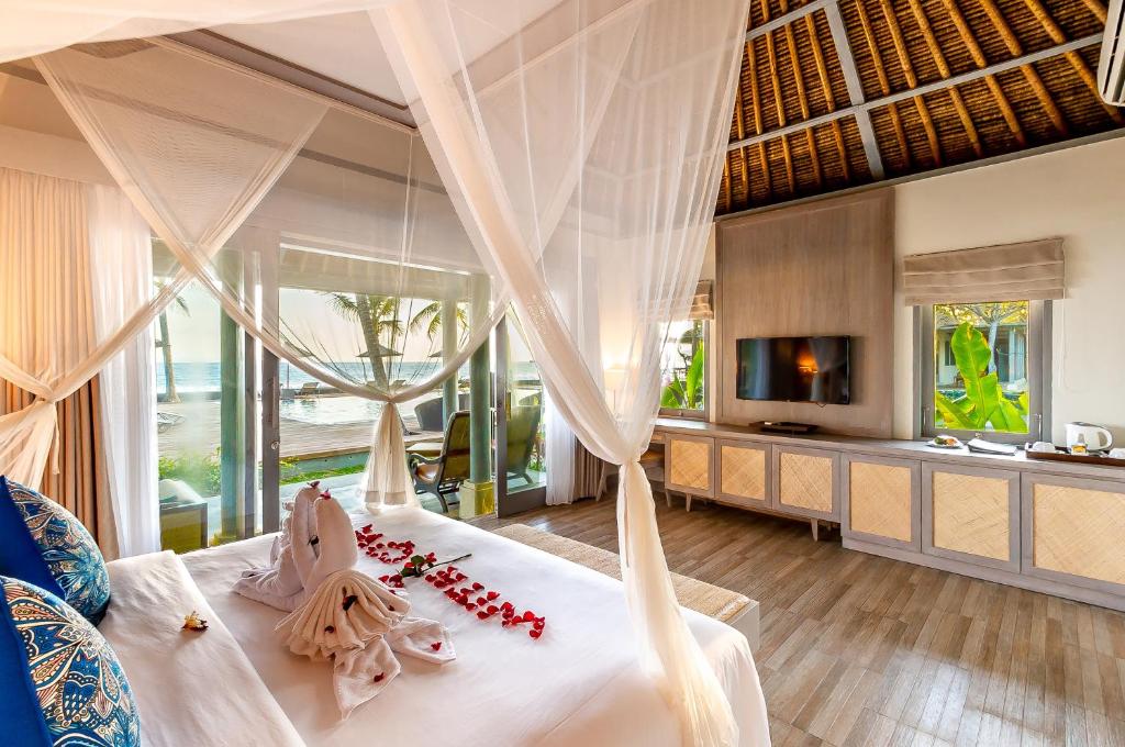 nirwana beach bedroom 4
