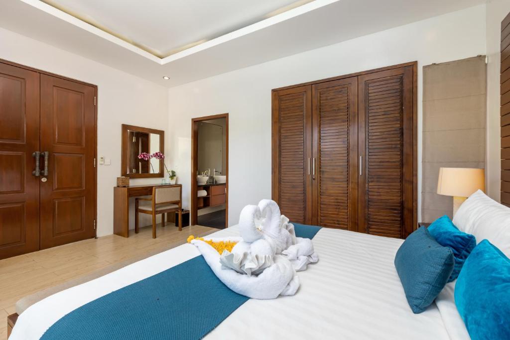 villa sanika bedroom