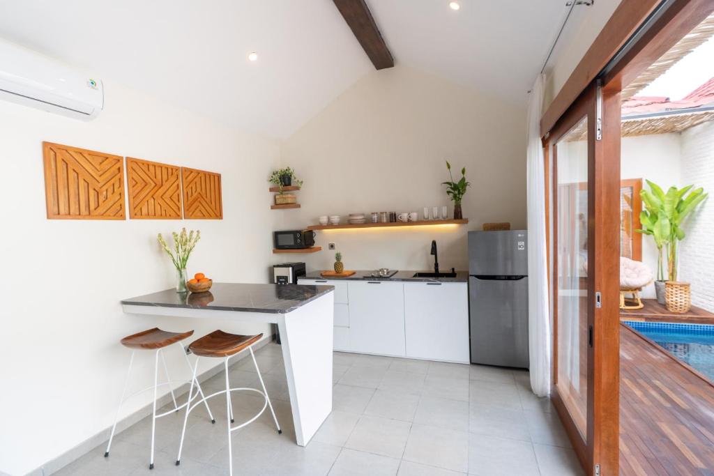 senna villa kitchen 1