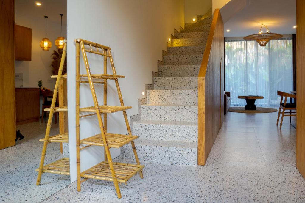 sunny village batu staircase