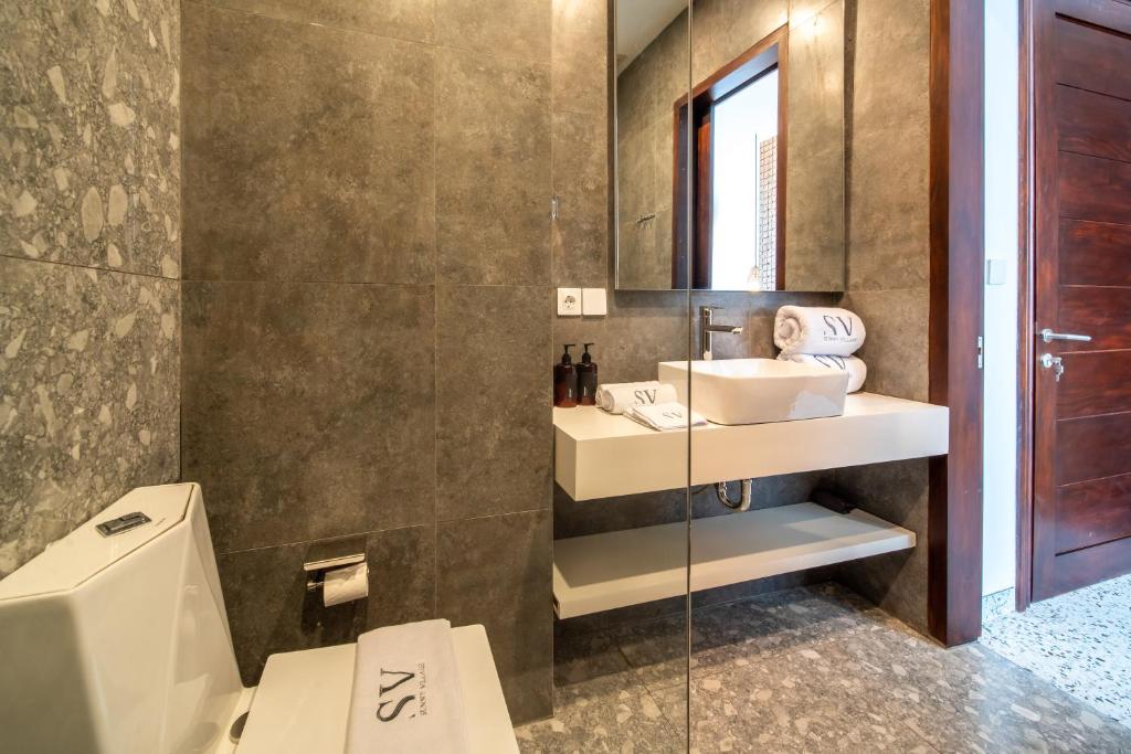 sunny village berawa bathroom 1