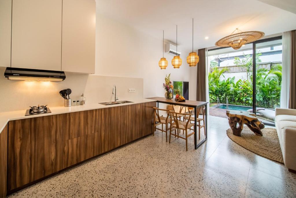sunny village berawa kitchen set