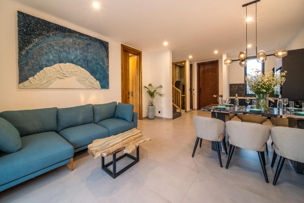 sunny village berawa living dining