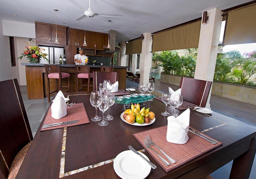 gending kedis dining food