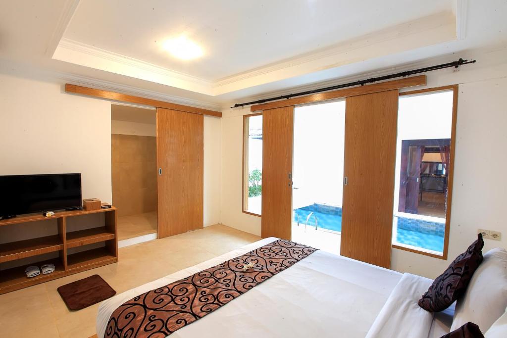 lavender villa bedroom1