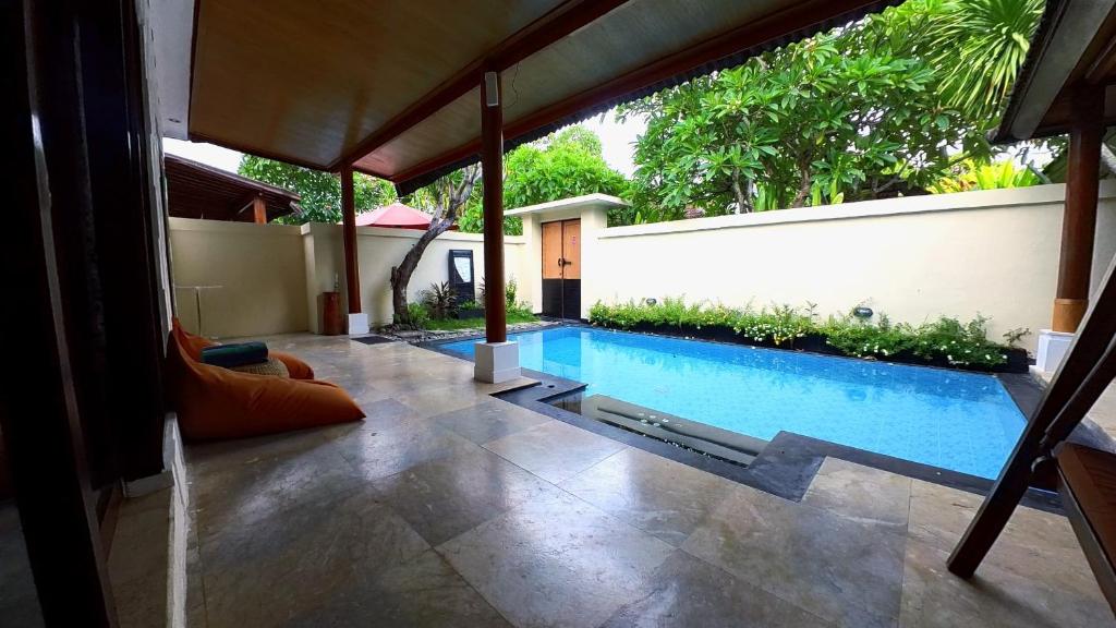 private pool villa 2