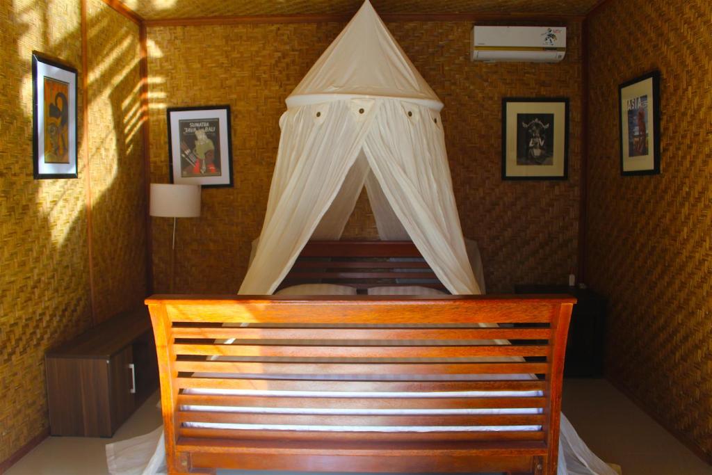 beachhouse lovina bedroom 02