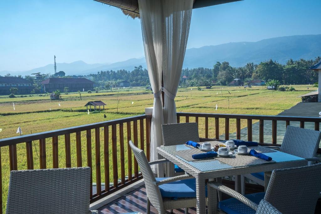 lovina villa balcony view
