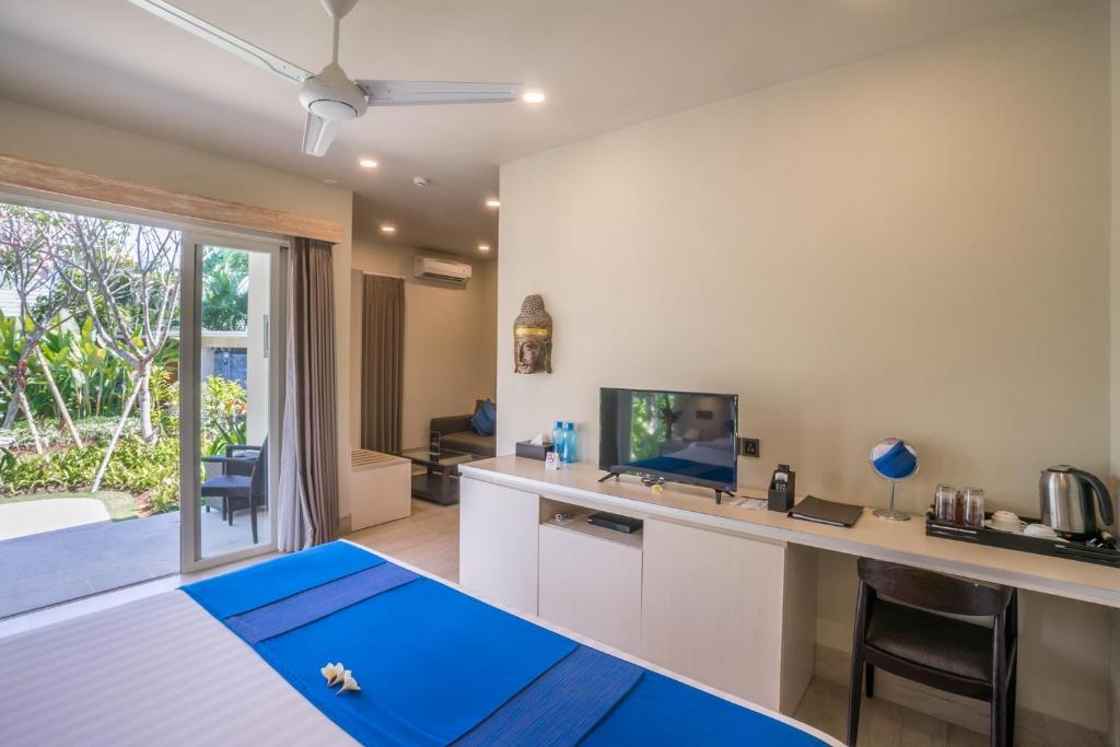 lovina villa bedroom tv view