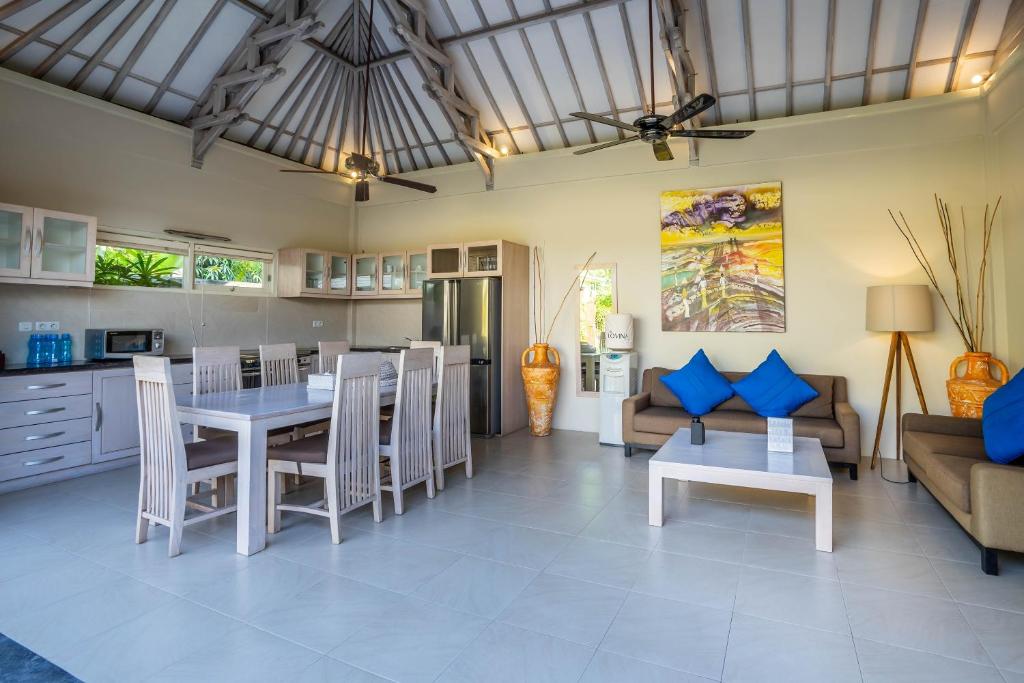 lovina villa living room