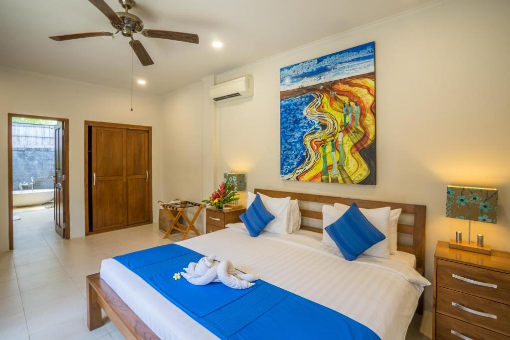 lovina villa master bedroom
