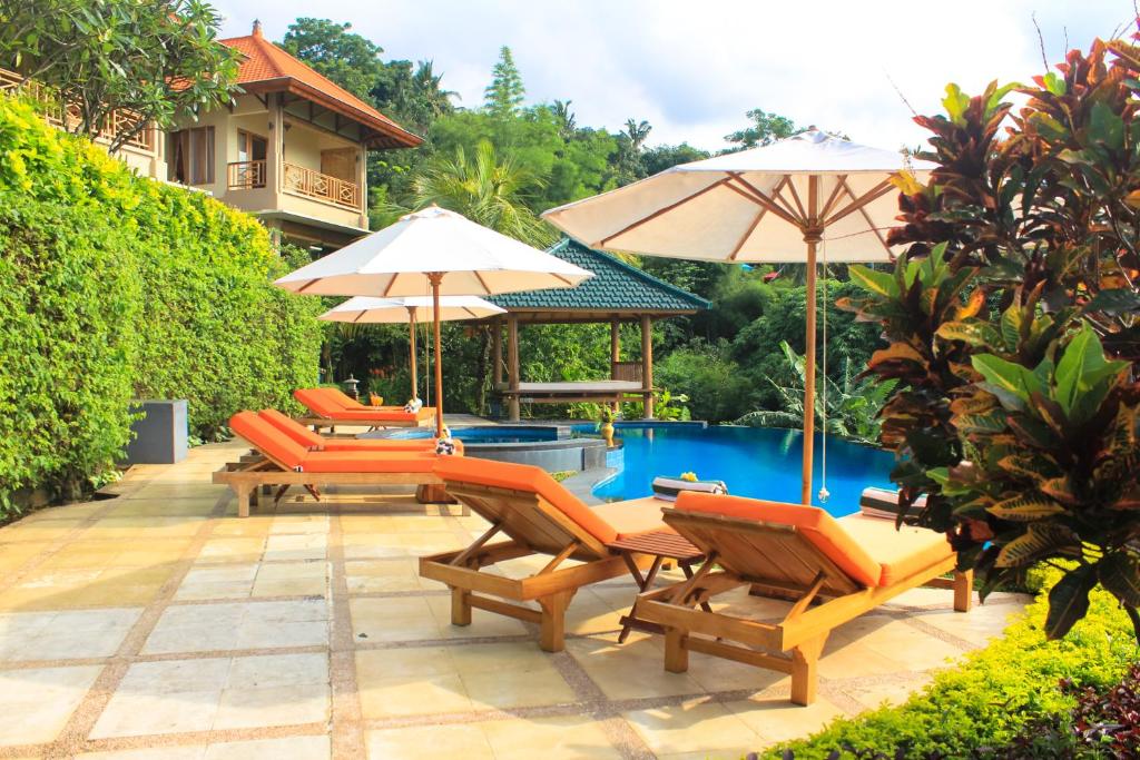 le tito villa pool view