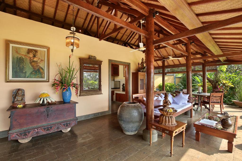 patria villa living area