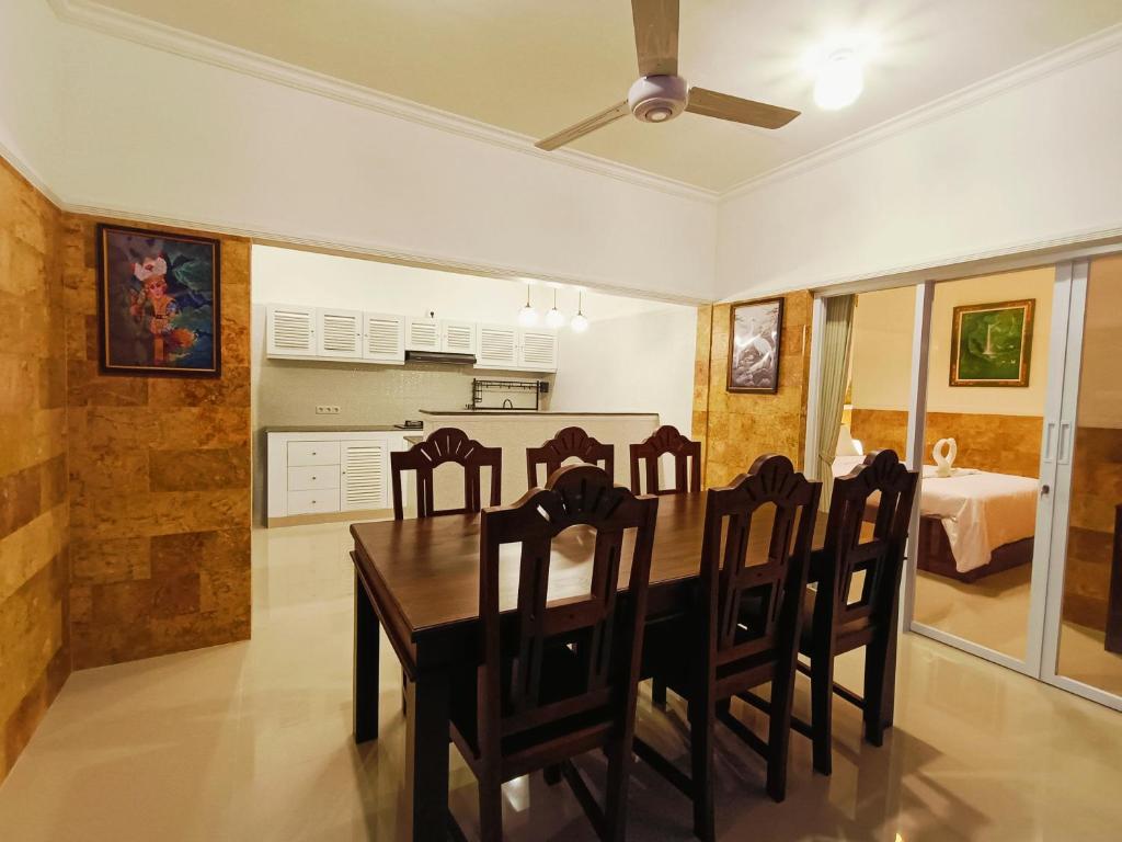 villa twin flower dining