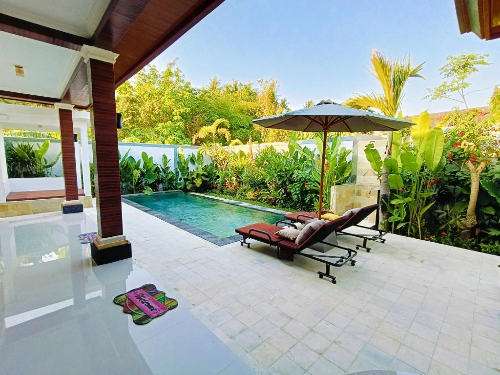 villa twin flower poolside