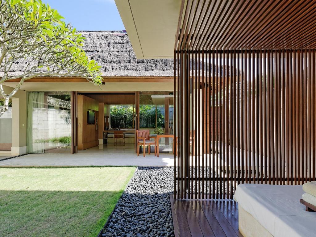 bale villas courtyard
