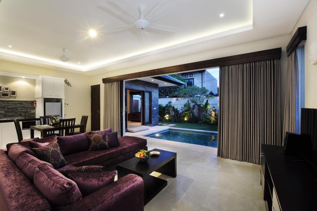 athena villa hall