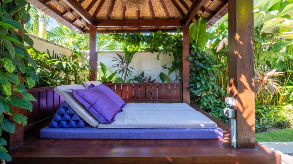 athena villa massage