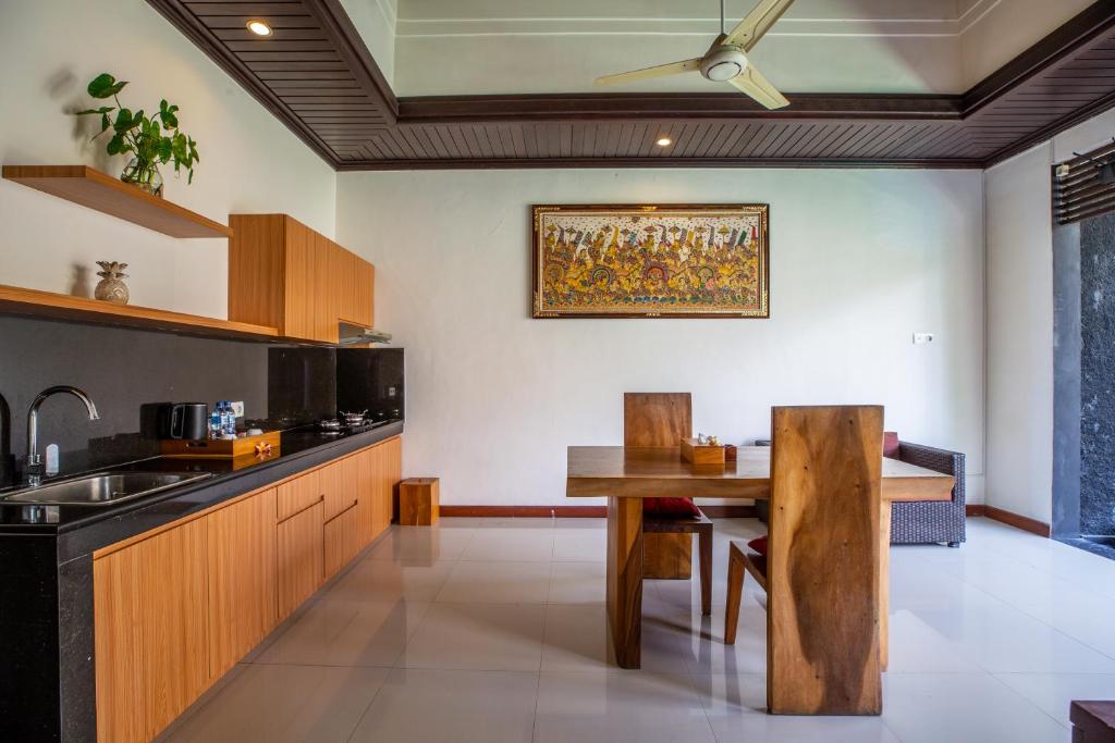 kayu villa kitchen