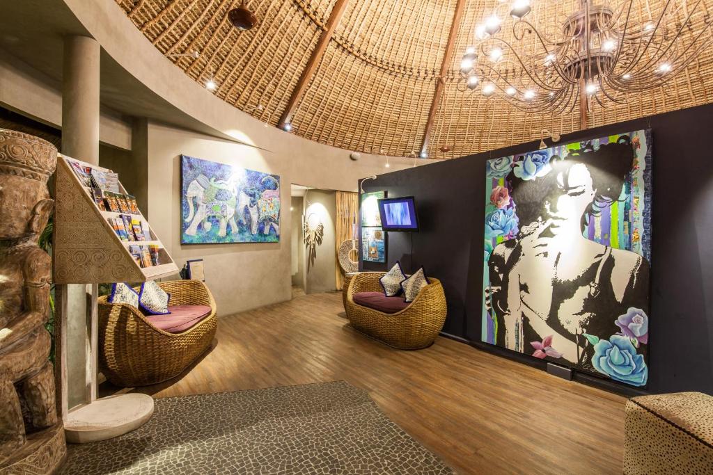 blue karma lobby