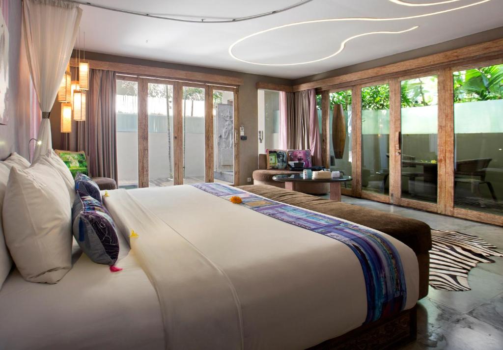 blue karmabedroom view