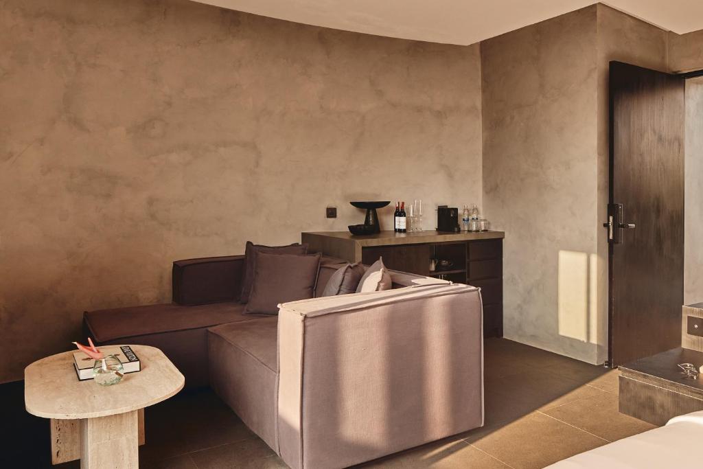je ne sais sofa