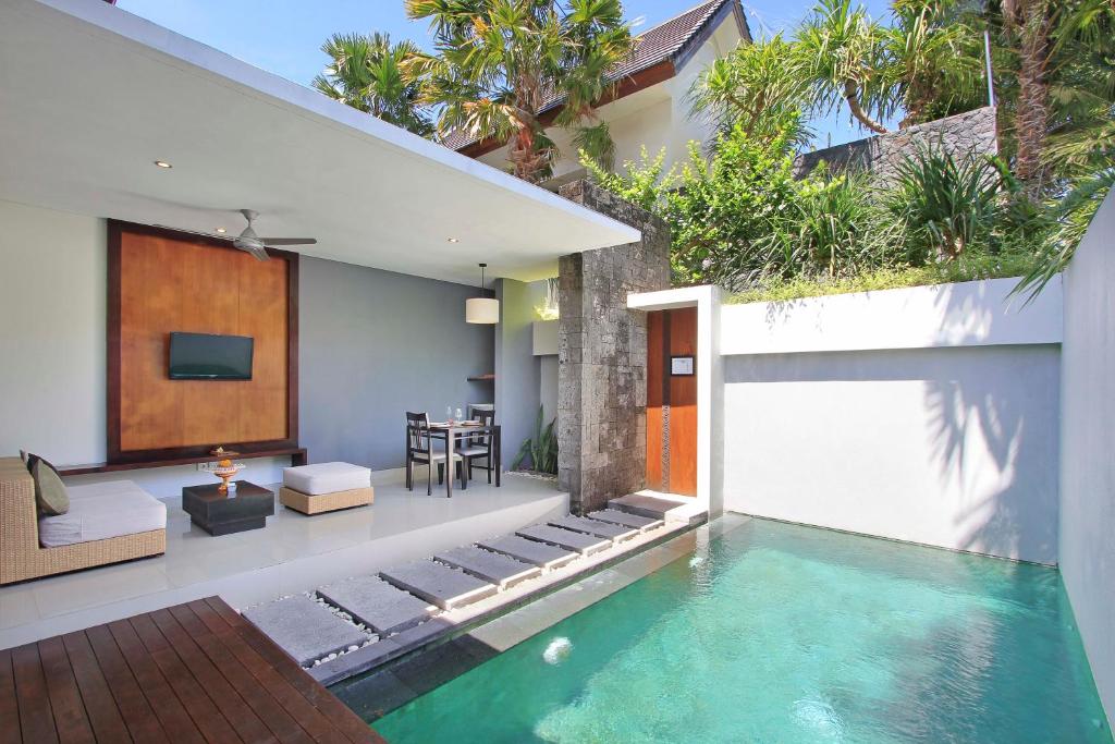 samaja villas pool day