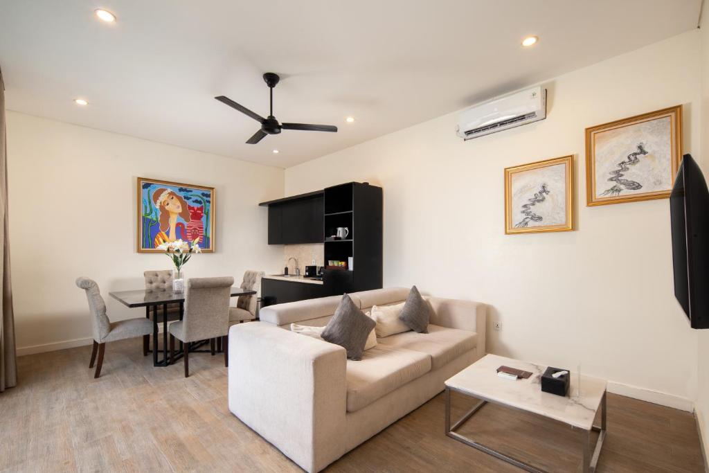 grand doha living room