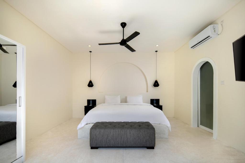 grand doha master bedroom