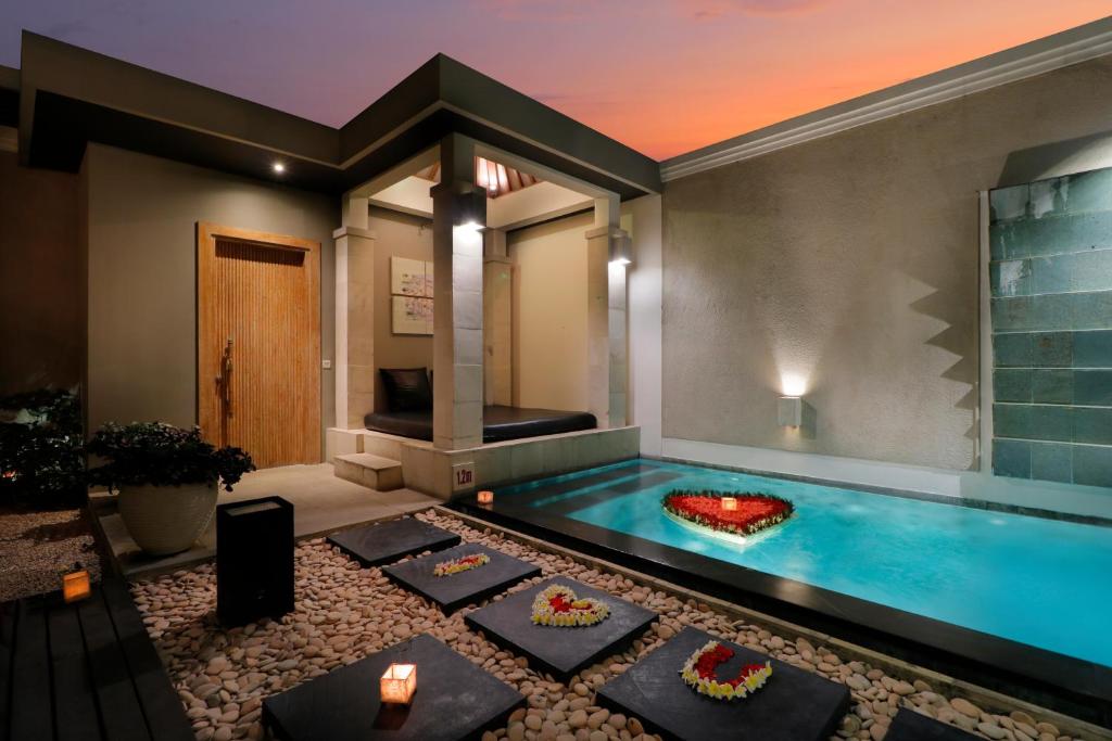 seiryu boutique pool evening