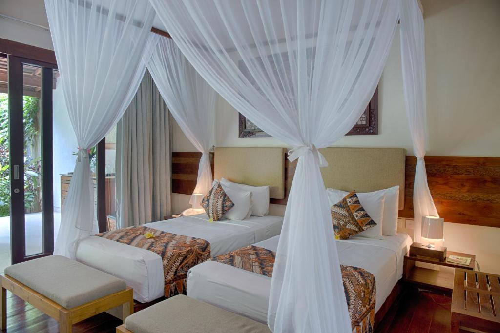 santun villa bedroom