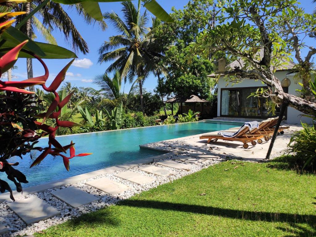 santun villa private pool 2