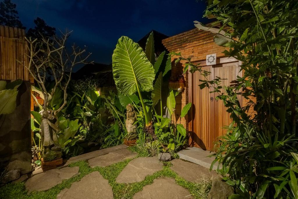 ulon villa garden entrance
