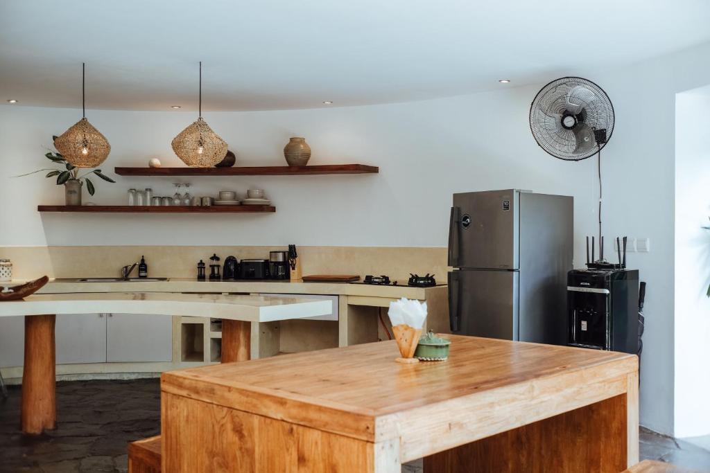 barrels villa kitchen