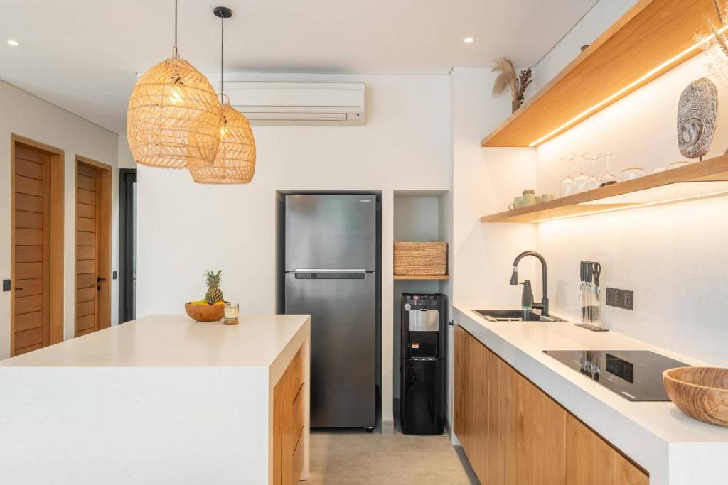 elara villa kitchen